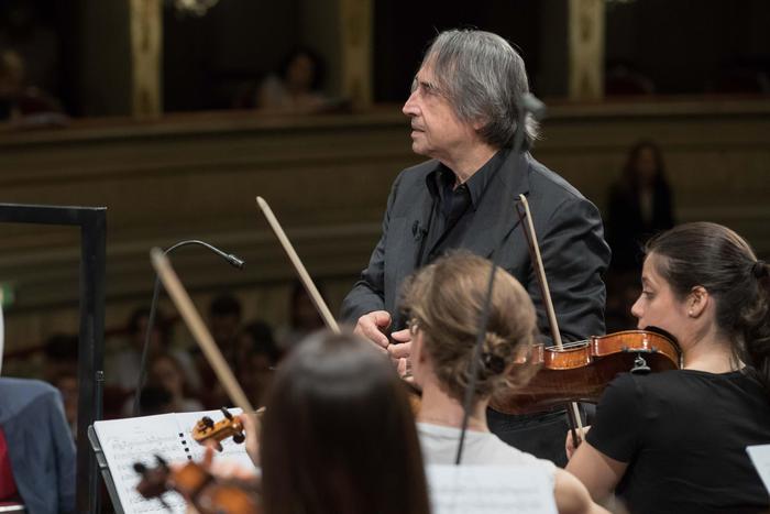 Musica: Riccardo Muti dirige l'Orchestra Cherubini a Ravenna