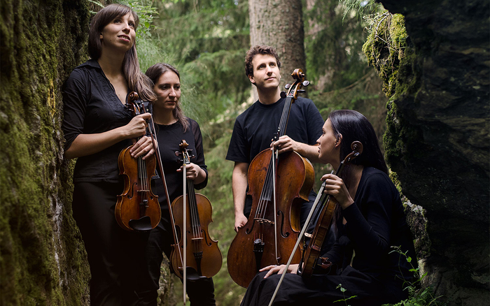 92d9f9ca863e1881d6a14ddcc23742e2