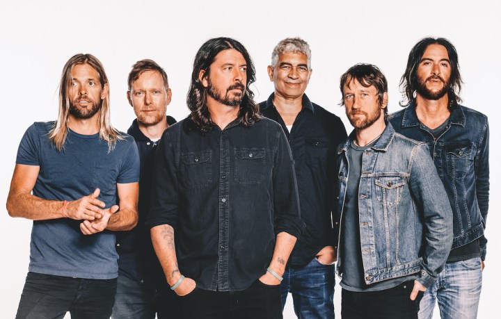 Foo-Fighters-Brantley-Gutierrez-2